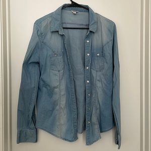 Guess blue button up